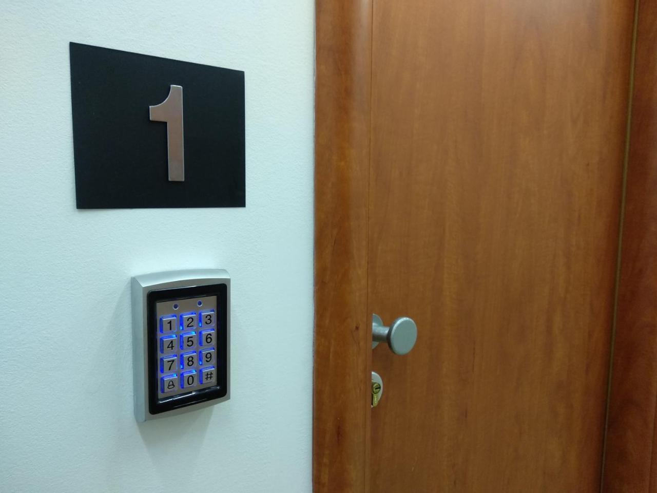 Acopark Vendeghaz Hotel Debrecen Eksteriør billede